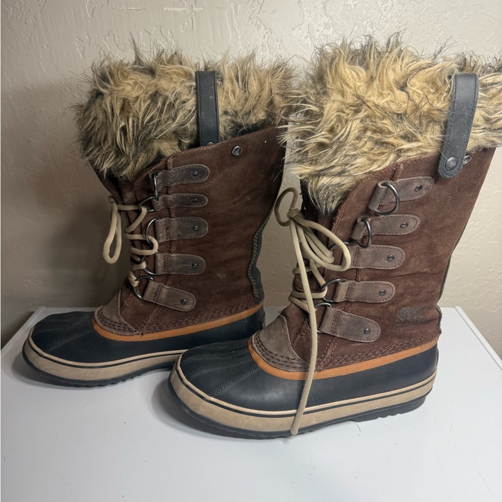 Sorel Brown and Black Fur-Trimmed Winter Boots